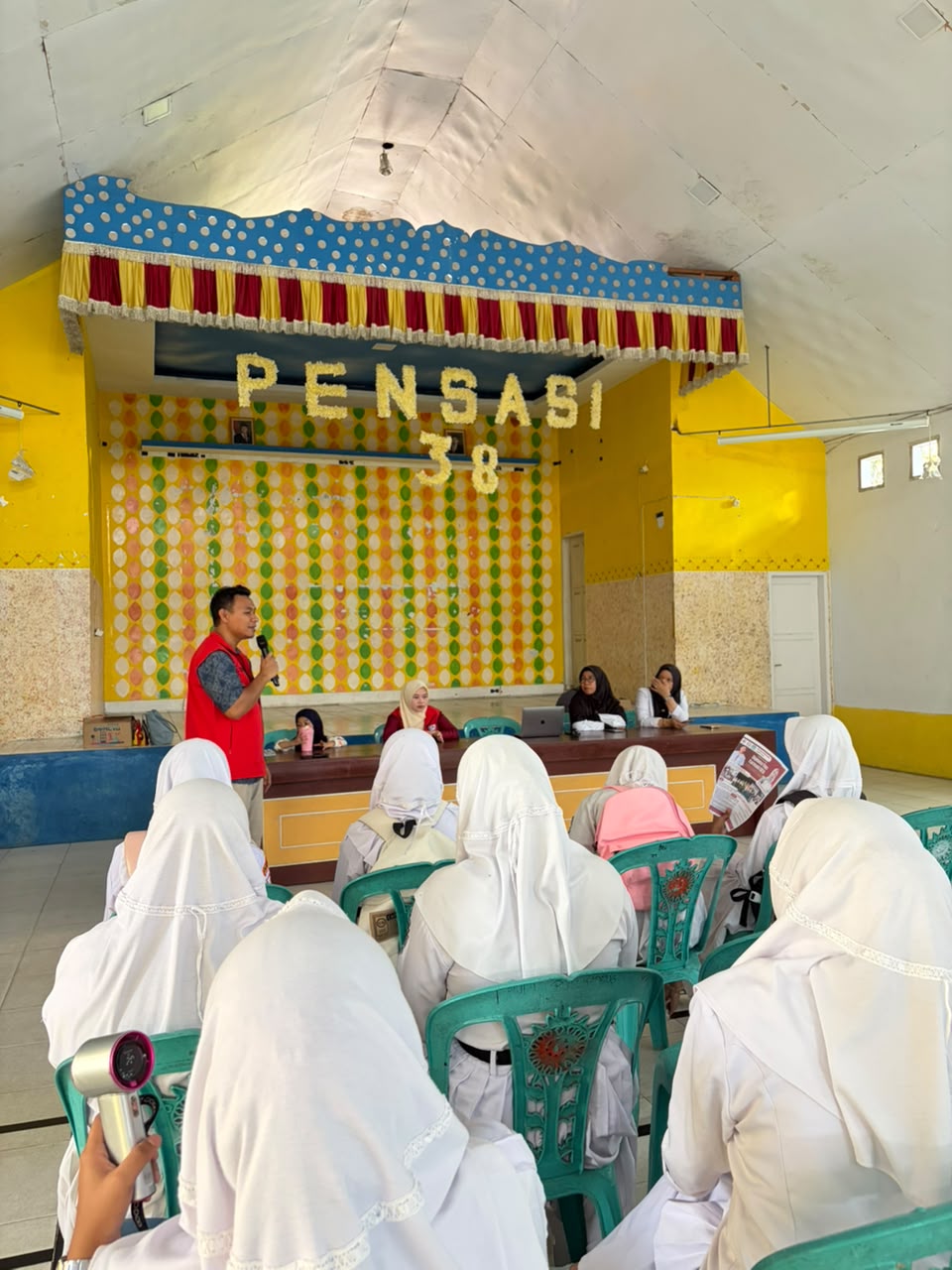 Dosen Farmasi UNG Edukasi Siswa tentang Manfaat Protein Ikan Hulu’u bagi Kesehatan Tubuh